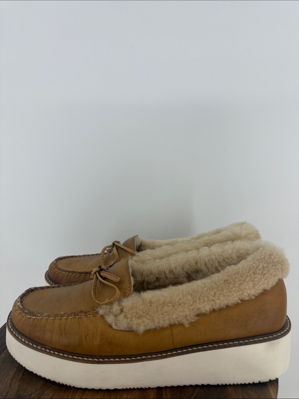 Lucchese Shearling Wedge Moccasin Shoes Women’s 8.5 Tan Leather Platform $175